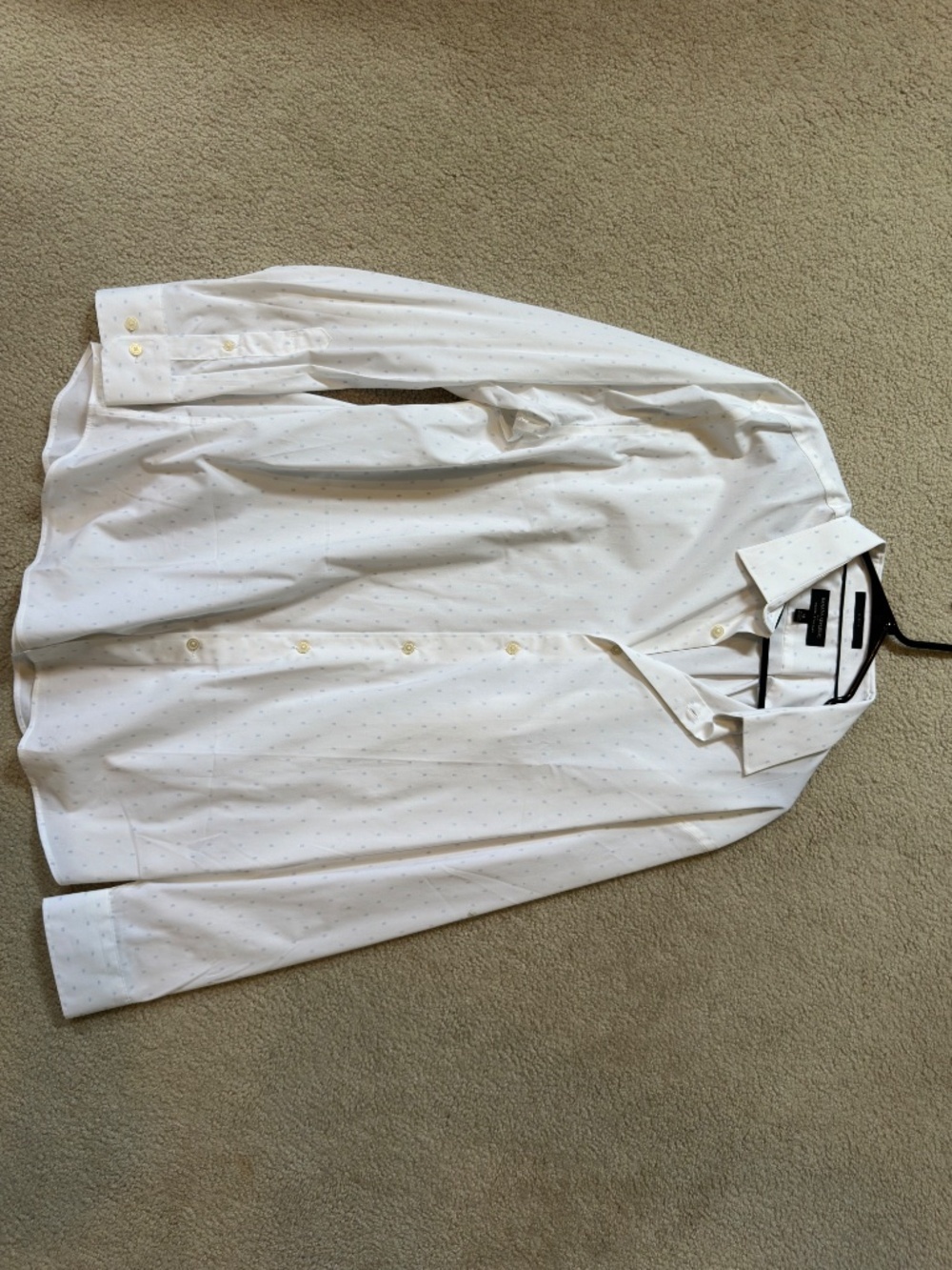 Charles Tyrwhitt Non-Iron Shirt - Picture 3 of 3